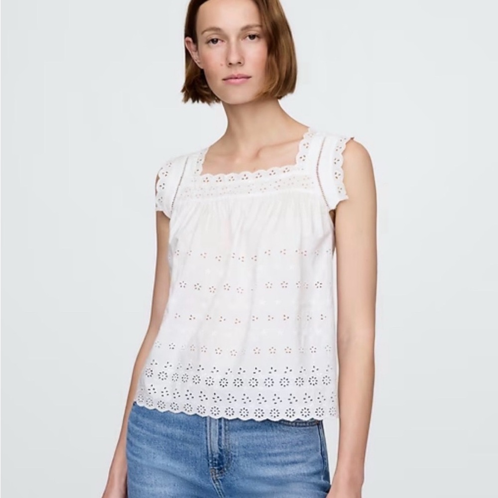 Gap × DÔEN Eyelet Top- Size Medium